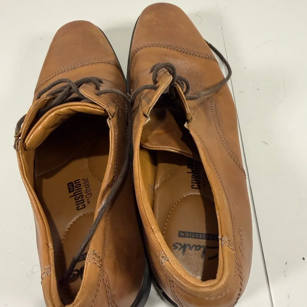 Clarks‎ Men's Tan Leather Oxfords